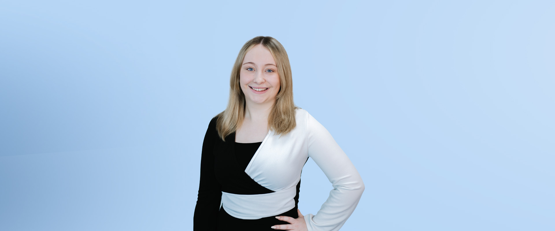 Abby Cowan - Marketing Apprentice desktop