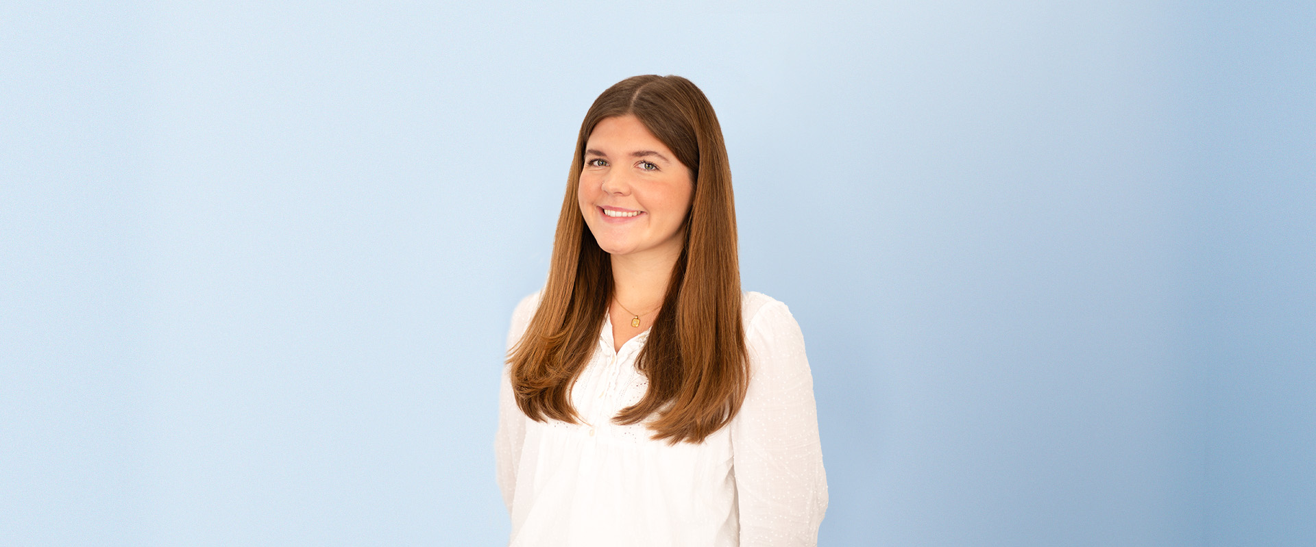 Ella Newman - Legal Admin Assistant - Desktop