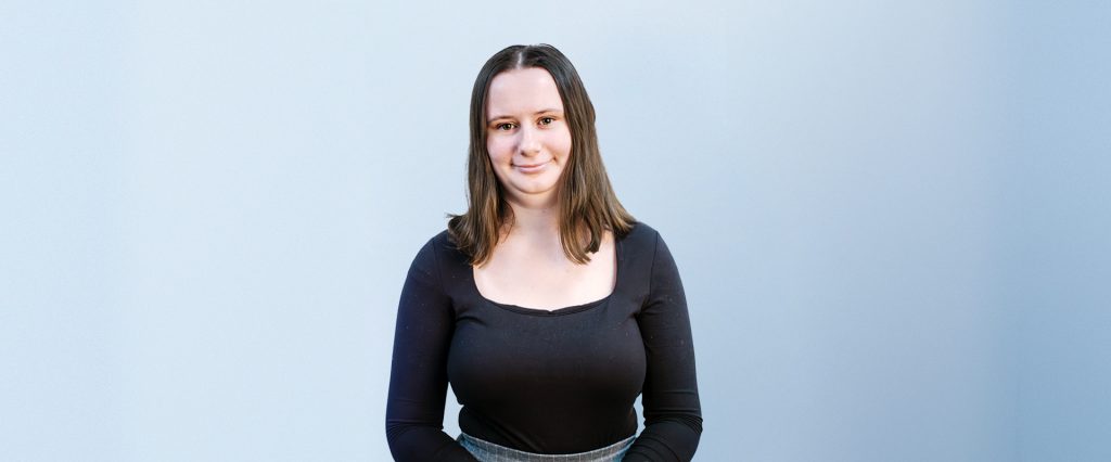 Holly Cowan - Legal Assistant - Desktop